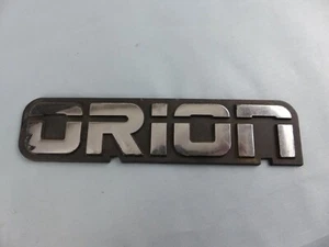 FORD ORION sigle emblème monogramme insigne logo badge coffre hayon plastique - Picture 1 of 2