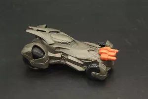 Mattel Batman vs Superman Pull Back Speed Strike Batmobile Vehicle Toy DKC53 - Picture 1 of 10