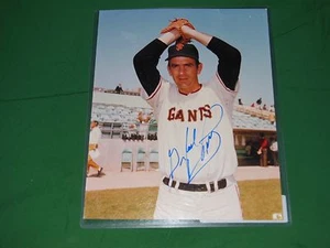 Gaylord Perry Autographed 8x10 Photo Pose 2 - Picture 1 of 1