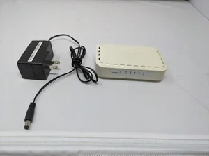 NETGEAR GS605v5 5 Port Gigabit Ethernet Switch - Picture 1 of 6