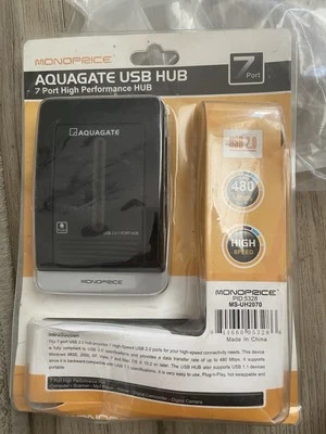 Monoprice 7-Port USB 2.0 Hub with AC Adapter - Image 1 of 2