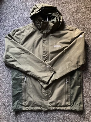 Men’s Coat - Regatta Hydrafort Khaki Coat in Size XL 46" - Excellent Condition.. - Image 1 of 4