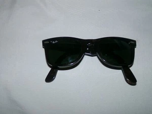 Vintage Ray Ban Wayfarer II Black Frame Sunglasses RB2140 - Picture 1 of 5