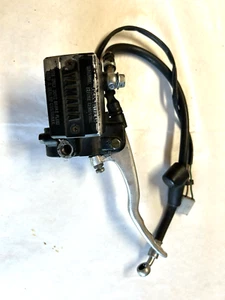 Yamaha XJ700 Maxim XJ 700 4H7 Front Brake Caliper Master Cylinder Lever - Picture 1 of 6