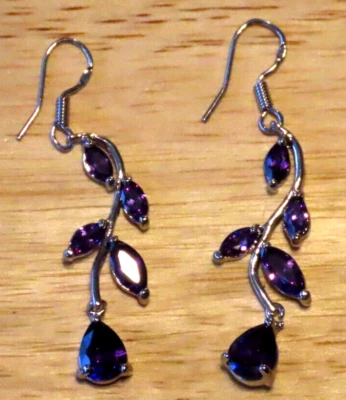 Pendientes colgantes de 5 piedras de amatista y plata de 1,25" Foto 1 de 4