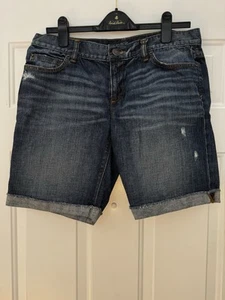 ANN TAYLOR LOFT Distressed Bermuda Jeansshorts - Größe 6 - Schrittlänge: 9 Zoll - Bild 1 von 2