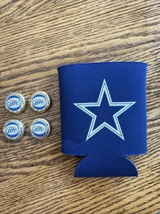 Miller Lite Dose Koozie Dallas Cowboys mit 4 Bier Twist Off Tops G6 - Bild 1 von 4