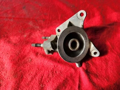 2001-2006 Toyota Sienna/ Highlander 3MZ 3.3L Engine Oil Filter Housing. (2355A) - Image 1 of 3