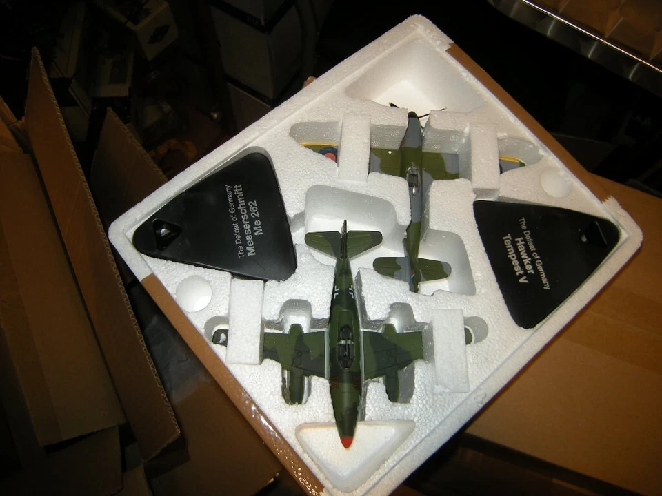 1:72 Atlas Edition Hawker Tempest V & Messerschmitt Me 262 Metall in OVP - Bild 1 von 1