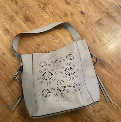 ladies large tote handbag from newlook vgc neutral beige  - Image 1 of 4