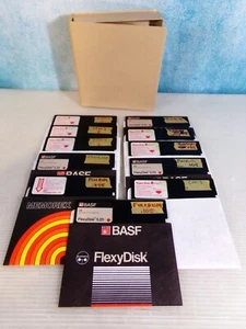 Lot of 22 Vintage Software FULCRUM ZRDOS Tandy TRS80 Formatted 5.25 Floppy Discs - Picture 1 of 4