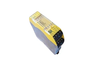 MUSHROOM PNOZ w EI 8 717140 Input Distribution Module - Picture 1 of 2