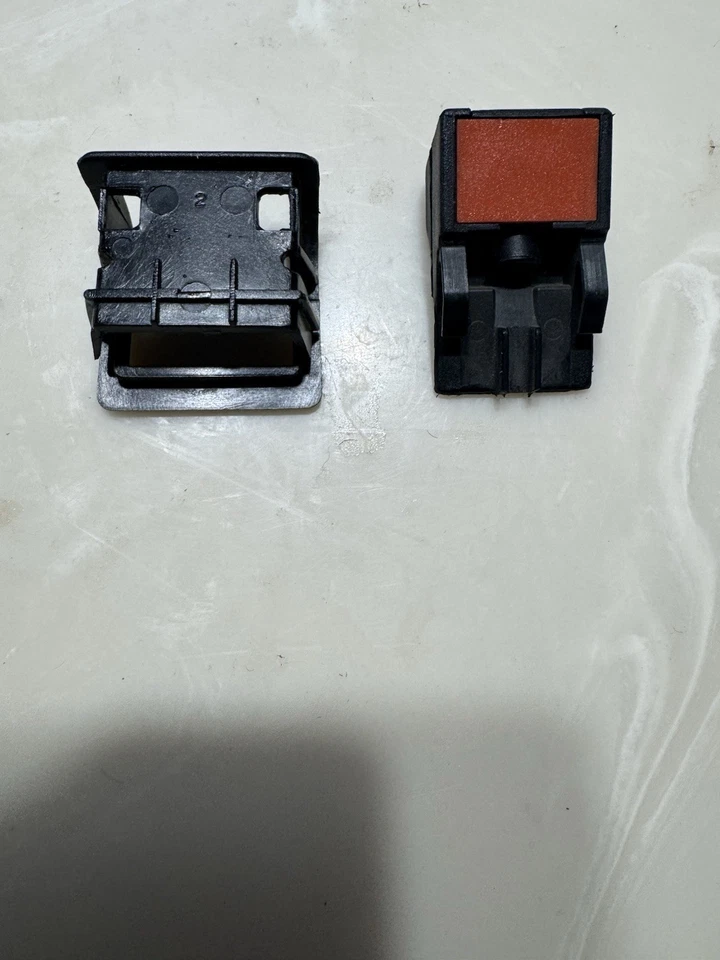 Alfa Romeo Milano 75 Door Lock Pin Knob & Bezel 1987-89 - Image 1 of 4