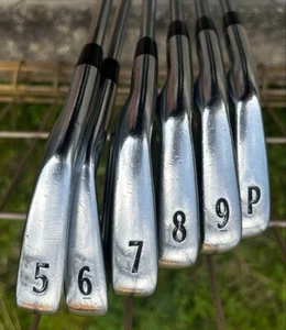 Lefty Titleist 714 CB 6Pcs 5-9+Pw iron set Dynamic Gold Flex Stiff - Picture 1 of 4