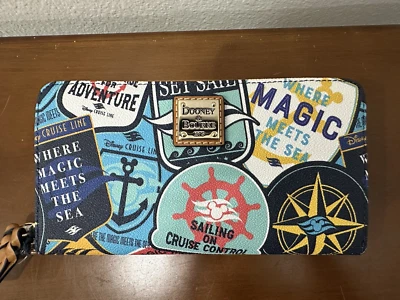 Disney Cruise Line Dooney & Bourke Cartera Muñequera Magic Meets The Sea Nuevo/Etiquetas Foto 1 de 4