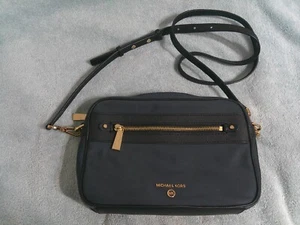 Michael Kors ~ Umhängetasche ~ Gabardine Jet Set Travel Nylon blau ~ sehr guter Zustand - Bild 1 von 17