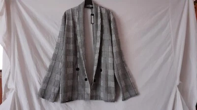 Ladies Black & White Dog Tooth Check Polyester Open Jacket. Size 18. Boohoo. - Image 1 of 4