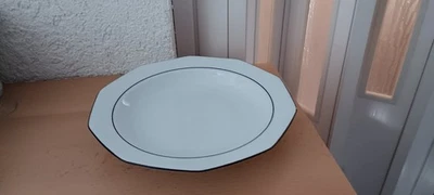 Winterling Marktleuthen Suppenteller Pozellan weiß - schwarzer feiner Rand - Bild 1 von 4