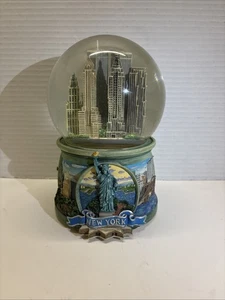 Schneekugel von New York mit Zwillingstürmen "Sex And The City" Carrie Bradshaw Vintage - Bild 1 von 7