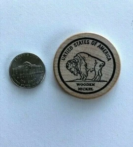Vintage 1890 Vereinigte Staaten von Amerika Wooden Nickel Caramel Corn Co 'any flavour' - Bild 1 von 3