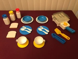 Vintage 1987 Fisher Price Fun With Food Skillet, Bread, Milk Bottles, Dishes - Picture 1 of 6