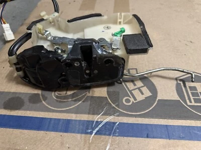 98-00 Lexus LS400 XF20 Actuador de bloqueo de puerta lateral del pasajero delantero derecho OEM Foto 1 de 4