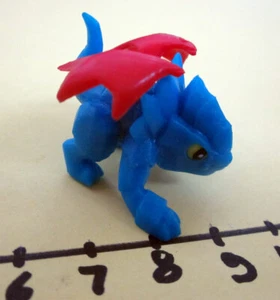 MINI DRAGON FIGURE PLASTICA MORBIDA - Imagen 1 de 2