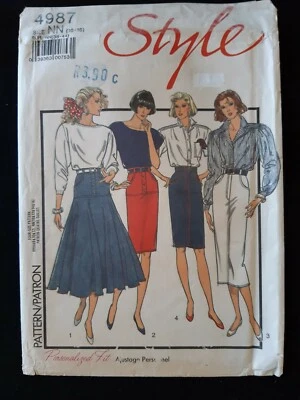 STYLE PATTERN - 4987 LADIES SKIRT STRAIGHT FLARED YOKES CARRIERS 10-16 UNCUT  - Image 1 of 2