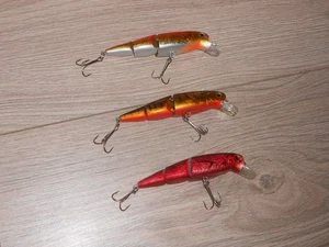 Fishing Lures Joblot_3 x Triple Jointed, Japanese Design-see pics-FISHING LURES - Picture 1 of 3