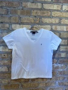 Ralph Lauren Camiseta Deportiva Blanca Polvo Azul Pony Talla M Mujer’s Cuello en V - Imagen 1 de 3