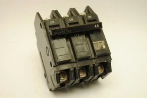 GE Cat. No. THQC 32045WL Circuit Breaker With Lugs 3-Pole, 240V A.C. New - Picture 1 of 6