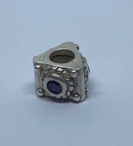 925 Sterling Silver Triangle Purple Stone Charm Bead Fits European Bracelet - Picture 1 of 6