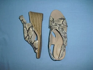 NUOVI sandali Clarks Lafley Alaine zeppa espadrillas tacco pelle di serpente donna taglia 10 M - Foto 1 di 7