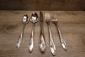 Towle 1960 Sculptured Rose Sterling silverware set 45 pc Flatware set - Picture 1 of 19
