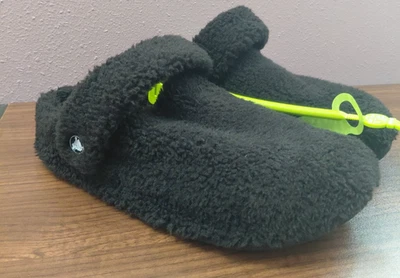 Zapatilla Crocs Unisex-Adulto Clásica Acogedora Negra 8M/10W - NUEVA Foto 1 de 4