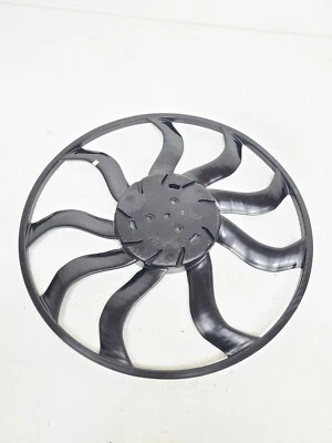 Ventilador de refrigeración radiador motor AUDI A3 2.0T QUATTRO 2022-2024 OEM  Foto 1 de 4