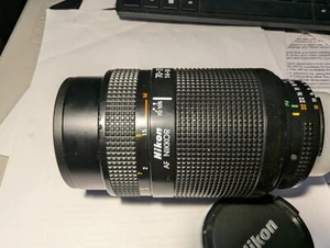 Nikon Nikkor 70-210mm Zoom Lens - Picture 1 of 4