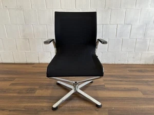 Züco Riola eleganter Design-Konferenzstuhl Stoff schwarz chrom - Bild 1 von 12