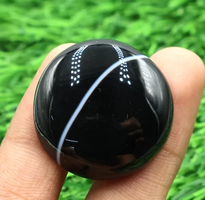 Natural Black Banded Agate Cabochon Round Shape 41.25 Cts 27x27x7.1 mm - Picture 1 of 5