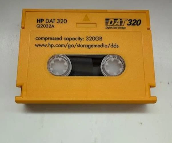 Cinta de cartucho de datos HP Q2032A DAT 320 160/320 GB 4 mm DDS-5 usada Foto 1 de 1