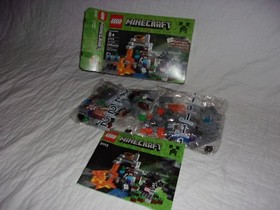 Lego Minecraft 21113 THE CAVE - Sealed Bags/Open Box