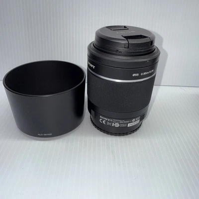 Sony SAL55200-2 55-200mm f/4.0-5.6 DT Lens - Image 1 of 4