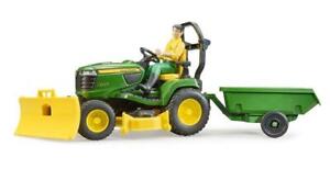 Bruder 09824 Bworld John Deere Lawn Tractor w/ Trailer and Figure
