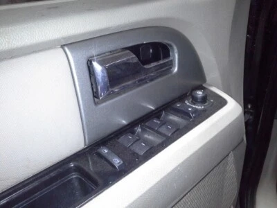 Motor soplador de climatización trasero usado se adapta a: Ford Expedition 2013 trasero grado A Foto 1 de 4