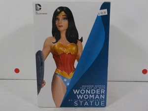 N A908 DC Coleccionables El Arte de la Guerra Estatua de la Mujer Maravilla de Yanick Paquette - Imagen 1 de 16