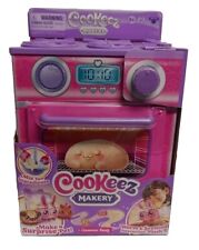 Cookeez Makery Cinnamon Treatz Oven Playset Scented Plush Interactive Toy 5+