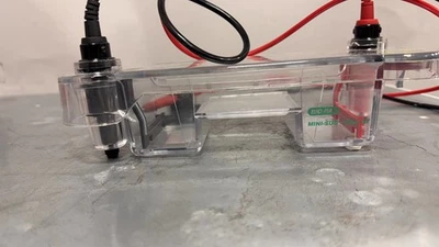 Bio-Rad Mini-Sub Cell GT Sistemas de Eletroforese Horizontal 150 Volts DC 10 Watts - Imagem 1 de 3