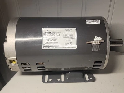 Emerson 23G4101 P63MZCJF-2725 HP 3.0 200-230-460V PH (3) Electric Motor 23G4101 - Image 1 of 4