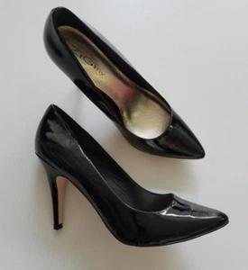 ZIGIny Serena Black Patent Leather Black Heels Pumps Size 8.5 M NEW - Picture 1 of 5