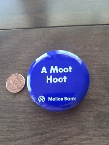 Nice Penn State PSU Mellon Bank A Moot Hoot Pin Button - Picture 1 of 2